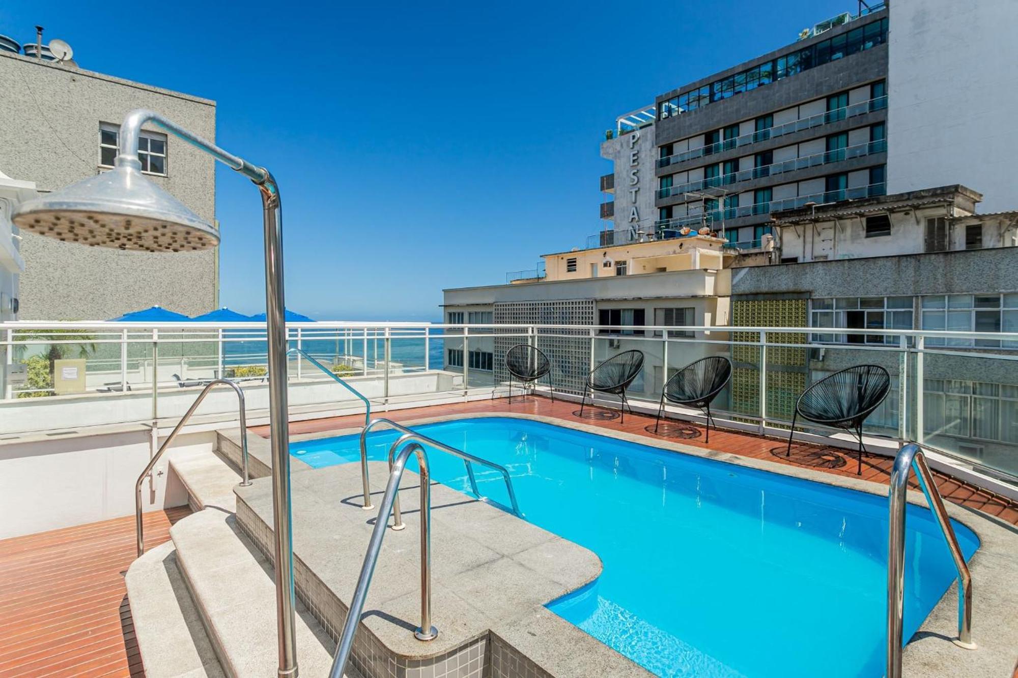 Predio Com Servicos Ao Lado Da De Copacabana Apartamento Rio de Janeiro