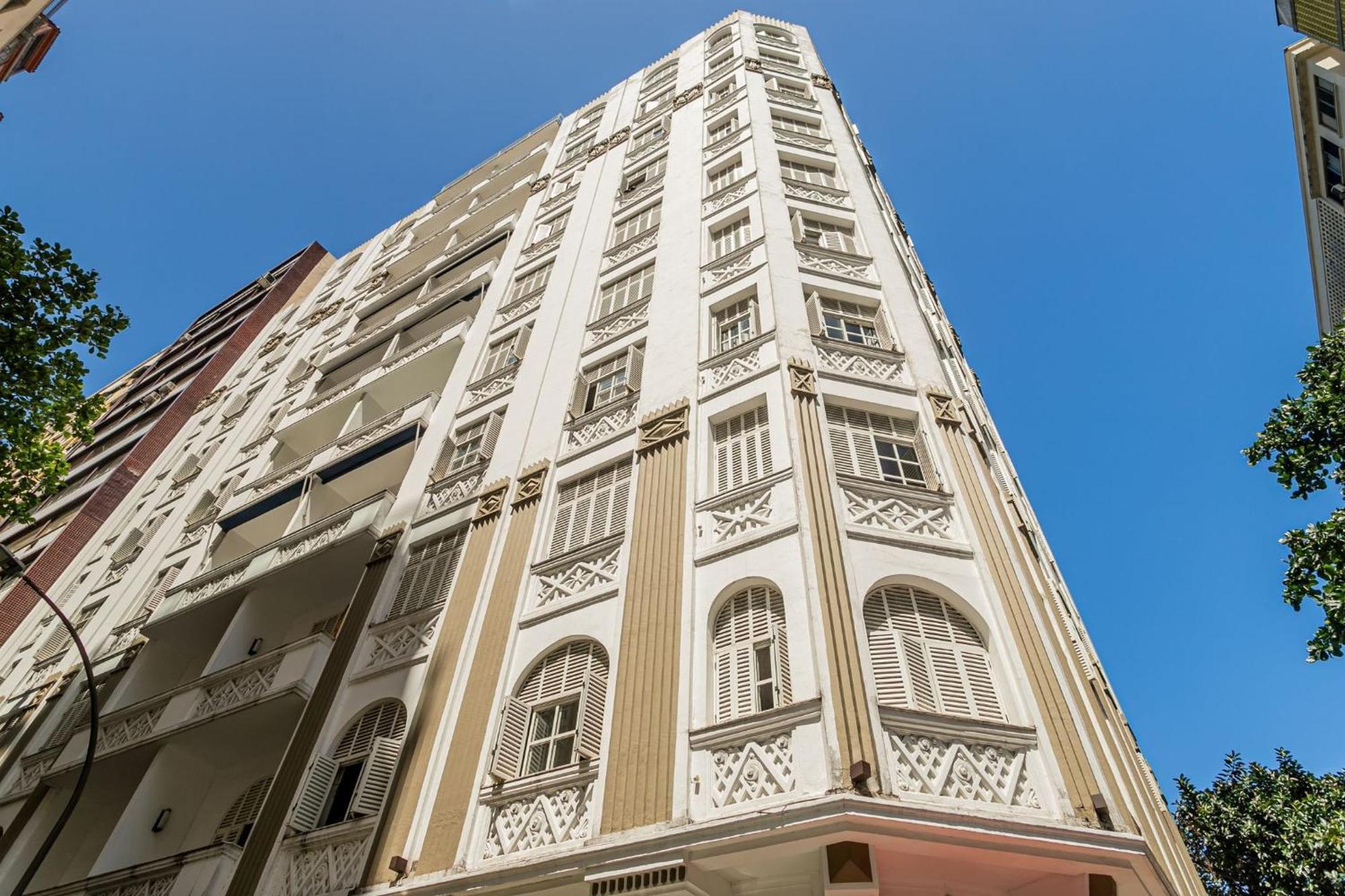 Apartamento Predio Com Servicos Ao Lado Da De Copacabana