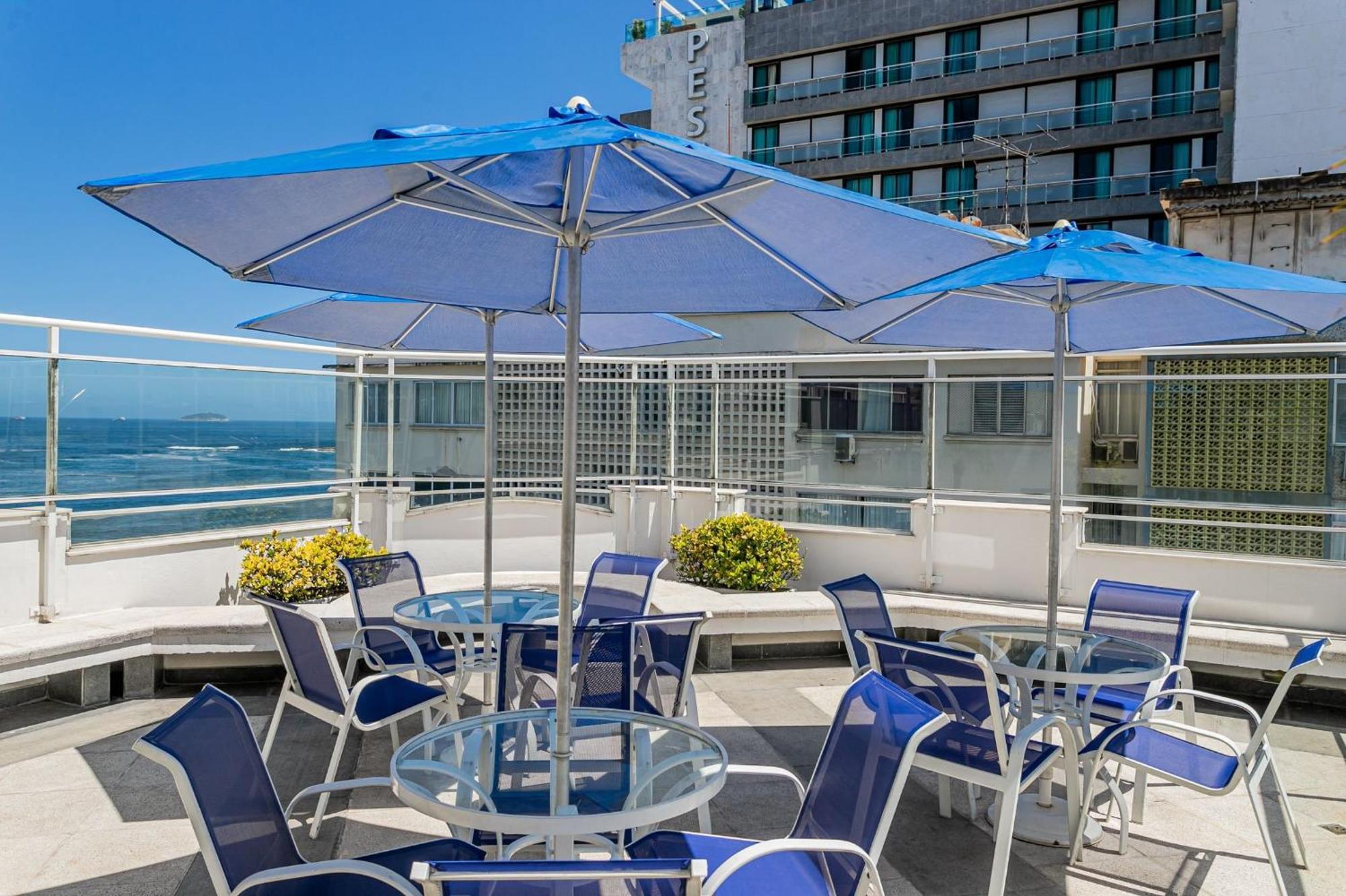 Predio Com Servicos Ao Lado Da De Copacabana * Rio de Janeiro