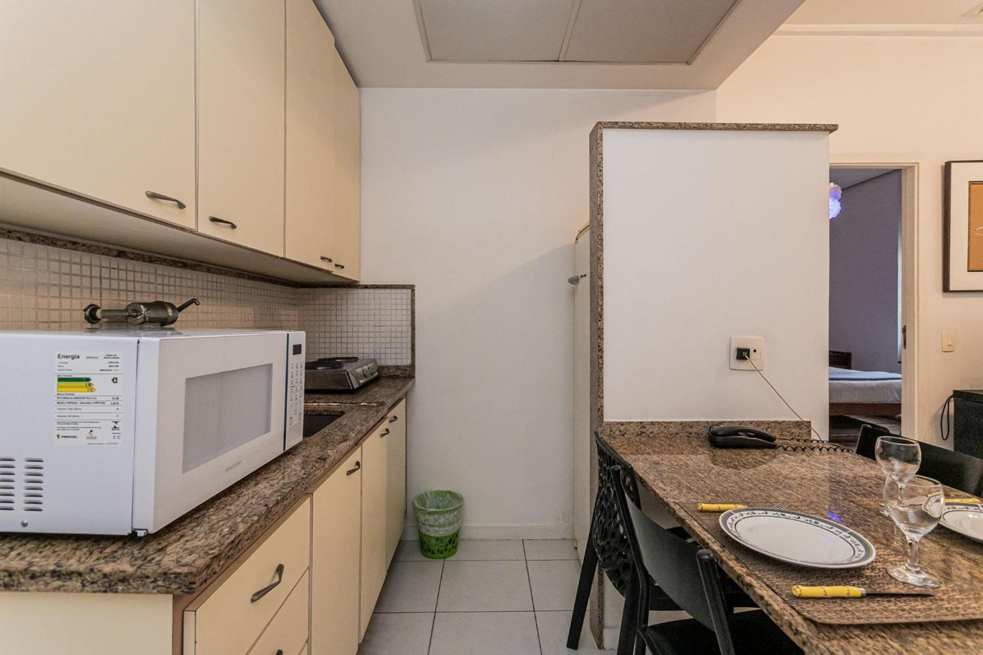 Apartamento Predio Com Servicos Ao Lado Da De Copacabana Rio de Janeiro